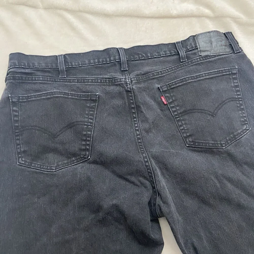 Levi’s 541 Jeans Black Size 42 X 32*